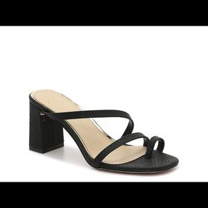 Never Worn Jessica Simpson Willmena Sandal